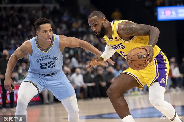 阿不都27+11赵睿首秀替补砍21分 新疆险胜江苏